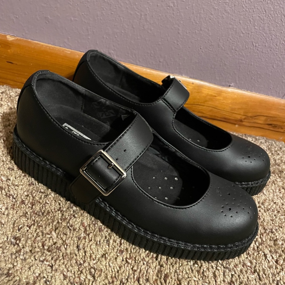 T.U.K. VIVA II Mary Janes